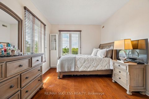 Photo 21 at 301 - 1000 Sheppard Avenue W, Bathurst Manor, Toronto