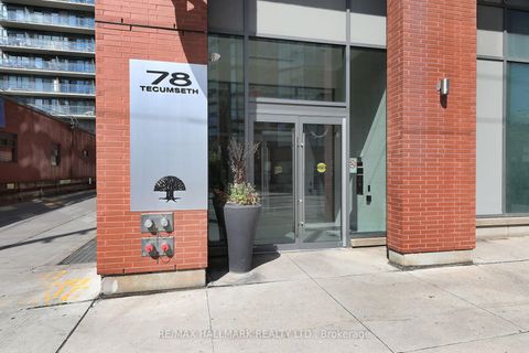 Photo 2 at 307E - 78 Tecumseth Street, Niagara, Toronto