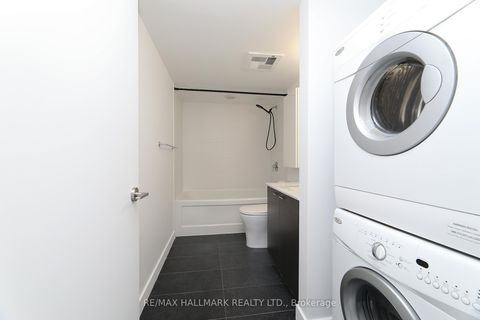 Photo 4 at 307E - 78 Tecumseth Street, Niagara, Toronto