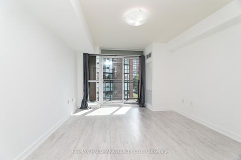Photo 8 at 307E - 78 Tecumseth Street, Niagara, Toronto