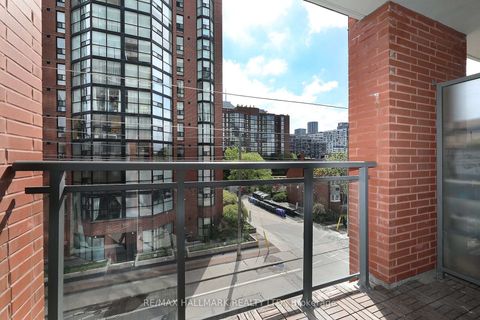 Photo 13 at 307E - 78 Tecumseth Street, Niagara, Toronto