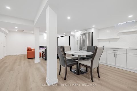 Photo 32 at 44 Headwind Boulevard, Vellore Village, Vaughan