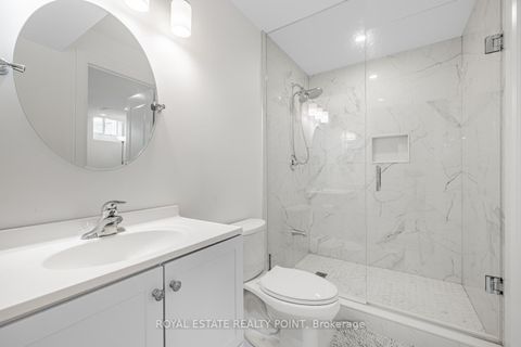 Photo 37 at 44 Headwind Boulevard, Vellore Village, Vaughan