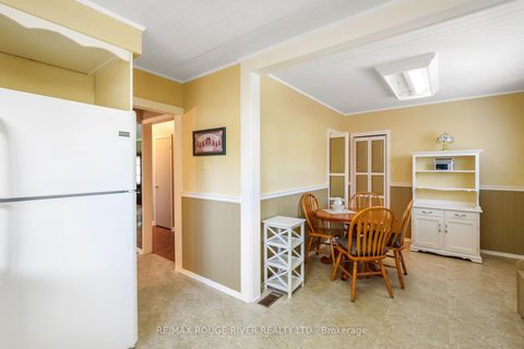 Photo 5 at 14 Farmbrook Road, Woburn, Toronto