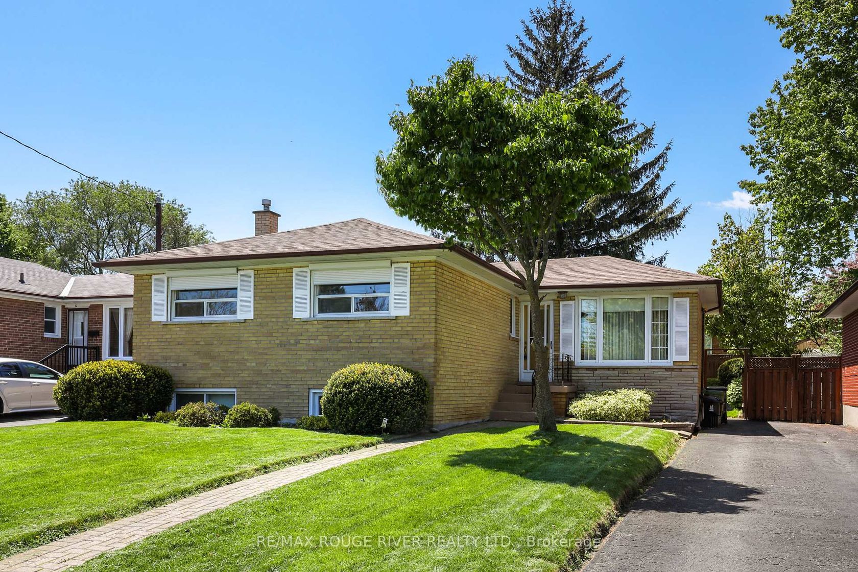 14 Farmbrook Road, Woburn, Toronto 