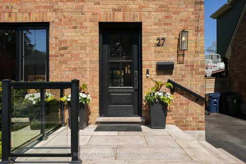 Photo 1 at 27 Avalon Boulevard, Cliffside, Toronto