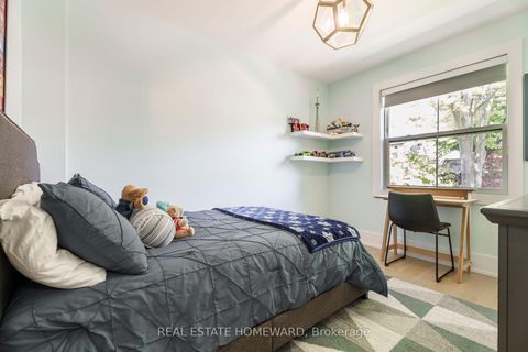 Photo 26 at 27 Avalon Boulevard, Cliffside, Toronto