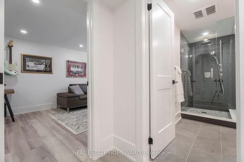 Photo 33 at 27 Avalon Boulevard, Cliffside, Toronto
