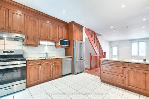 Photo 6 at 1282 Lansdowne Avenue, Davenport, Toronto