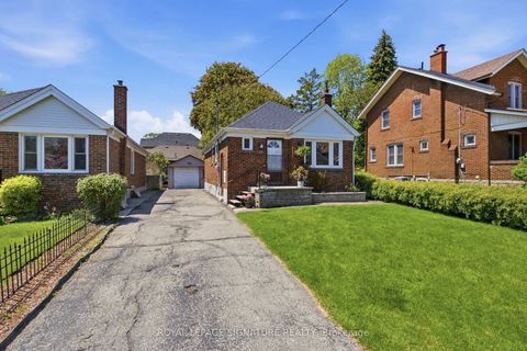 Photo 1 at 20 Aldgate Avenue, Queensway, Toronto