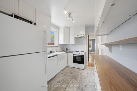 Photo 16 at 20 Aldgate Avenue, Queensway, Toronto