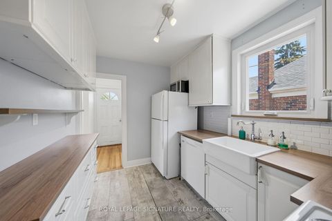 Photo 19 at 20 Aldgate Avenue, Queensway, Toronto