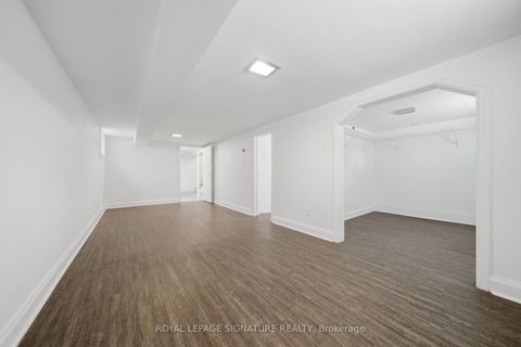 Photo 39 at 20 Aldgate Avenue, Queensway, Toronto