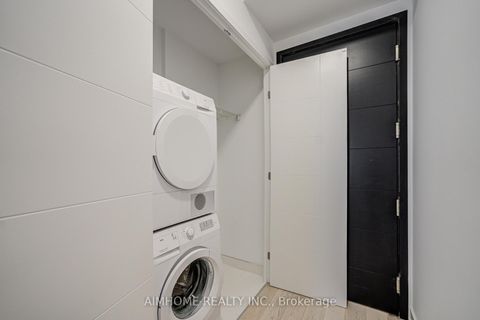 Photo 31 at 4203 - 488 University Avenue, Chinatown, Toronto
