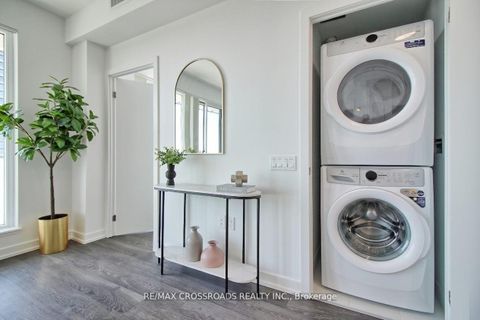Photo 18 at N1808 - 7 Golden Lion Heights, Newtonbrook East, Toronto