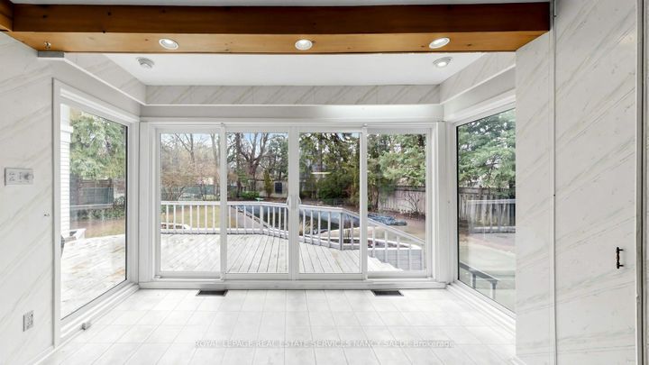 Photo 15 at 2 Colvestone Road, Windfields, Toronto