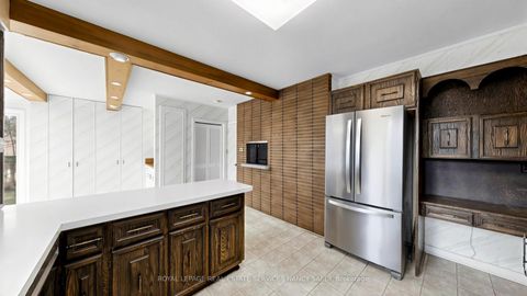 Photo 13 at 2 Colvestone Road, Windfields, Toronto