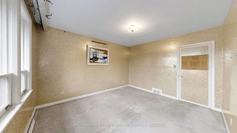 Photo 33 at 2 Colvestone Road, Windfields, Toronto