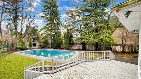 Photo 40 at 2 Colvestone Road, Windfields, Toronto