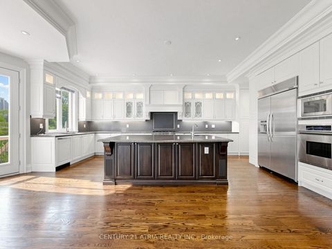 Photo 11 at 111 Byng Avenue, Willowdale East, Toronto