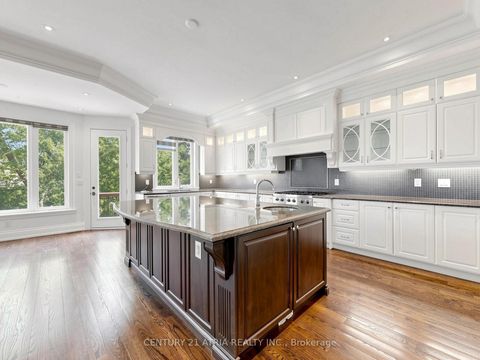 Photo 12 at 111 Byng Avenue, Willowdale East, Toronto