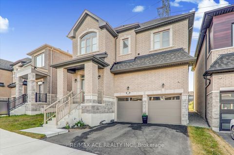 Photo 1 at 1152 Skyridge Boulevard, Rural Pickering, Pickering