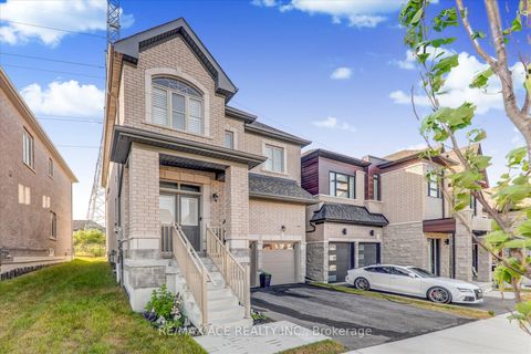 Photo 2 at 1152 Skyridge Boulevard, Rural Pickering, Pickering
