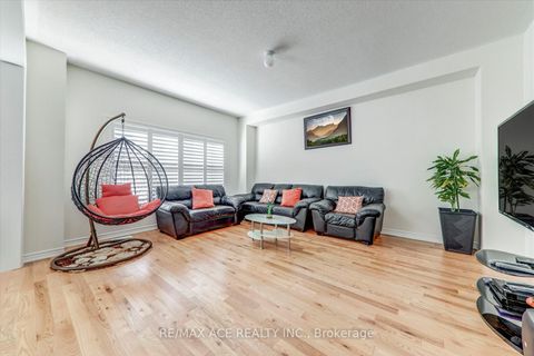 Photo 9 at 1152 Skyridge Boulevard, Rural Pickering, Pickering