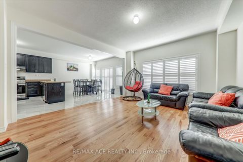 Photo 11 at 1152 Skyridge Boulevard, Rural Pickering, Pickering