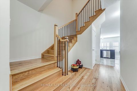 Photo 13 at 1152 Skyridge Boulevard, Rural Pickering, Pickering