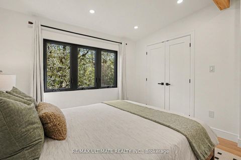 Photo 23 at 89 Alberta Avenue W, Wychwood, Toronto