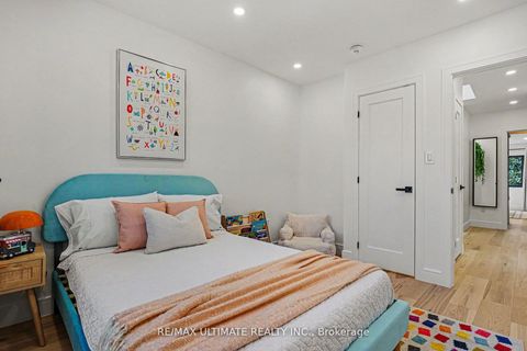 Photo 32 at 89 Alberta Avenue W, Wychwood, Toronto