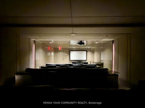 Photo 17 at 724 - 98 Lillian Street, Mount Pleasant West, Toronto