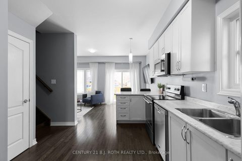 Photo 3 at 27 Cygnus Crescent, Ardagh, Barrie
