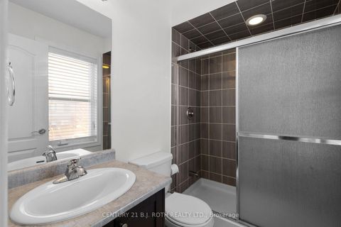 Photo 11 at 27 Cygnus Crescent, Ardagh, Barrie