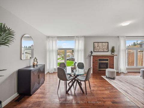 Photo 3 at 19 Shoreland Crescent, Woburn, Toronto