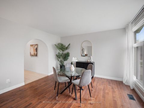 Photo 5 at 19 Shoreland Crescent, Woburn, Toronto