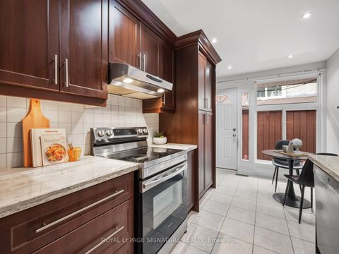 Photo 14 at 19 Shoreland Crescent, Woburn, Toronto