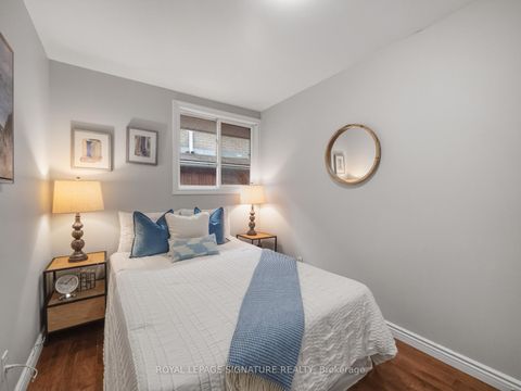 Photo 20 at 19 Shoreland Crescent, Woburn, Toronto