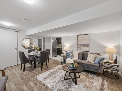 Photo 33 at 19 Shoreland Crescent, Woburn, Toronto