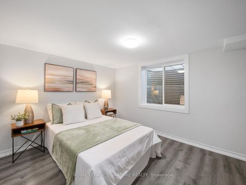 Photo 40 at 19 Shoreland Crescent, Woburn, Toronto