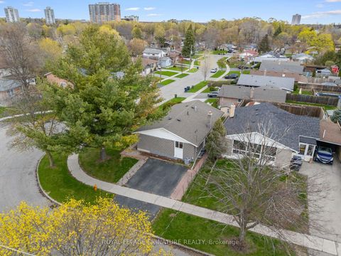 Photo 42 at 19 Shoreland Crescent, Woburn, Toronto