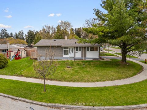 Photo 46 at 19 Shoreland Crescent, Woburn, Toronto