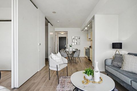 Photo 7 at 2703 - 125 Peter Street, Waterfront Communities C1, Toronto