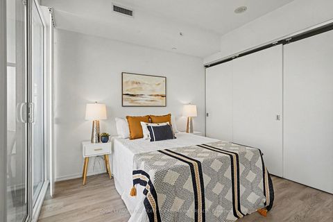 Photo 15 at 2703 - 125 Peter Street, Waterfront Communities C1, Toronto