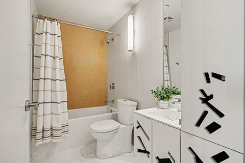 Photo 18 at 2703 - 125 Peter Street, Waterfront Communities C1, Toronto