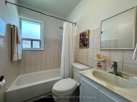 Photo 18 at 44 Kirby Road, CFB, Toronto