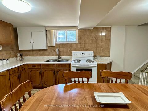 Photo 21 at 44 Kirby Road, CFB, Toronto