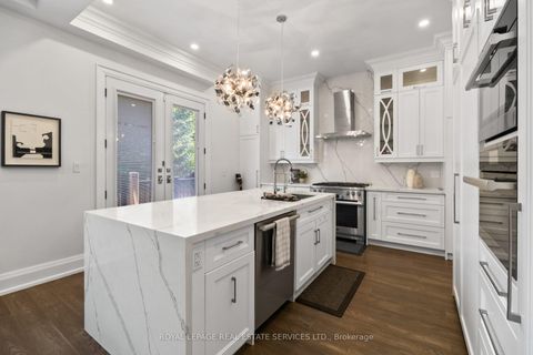 Photo 13 at 5 Kirk Bradden Avenue W, Queensway, Toronto