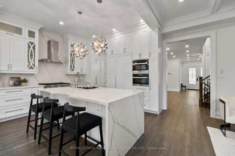Photo 14 at 5 Kirk Bradden Avenue W, Queensway, Toronto